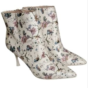 Nicola Bathie x Antonio Melani  Sarah floral heel booties size 10M cream